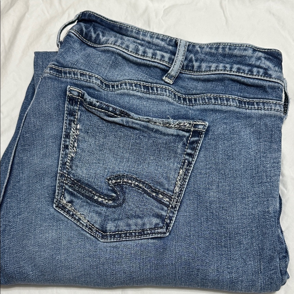 Silver jeans capri, (Read Info) (Elyse) plus size 22w